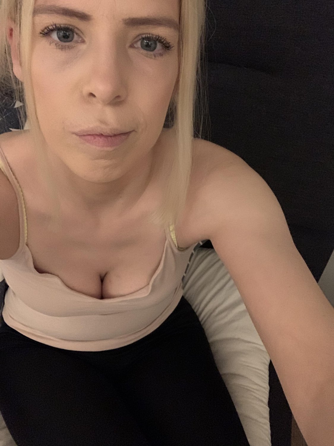Linda Webslut #JXIYIcfT