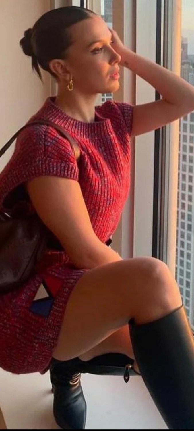 Tô hipnotizado nessa mulher caralho como ela consegue ser tão maravilhoso assim.virei Starker dela #hWvzwnGi