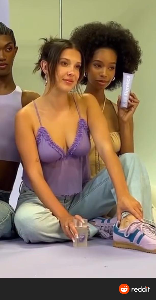 Tô hipnotizado nessa mulher caralho como ela consegue ser tão maravilhoso assim.virei Starker dela #mVY2I1QC