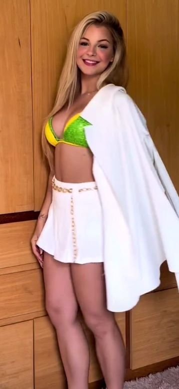 Jade #XPW78FvO