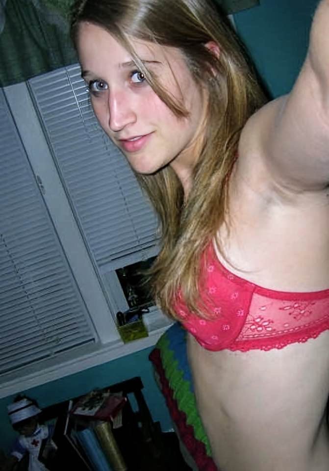 Kik slut Jenna exposed message her for more #KrjWiqBI