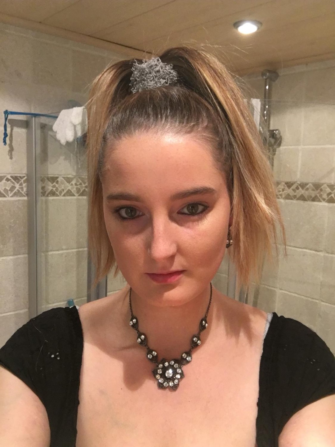 Nicole 33yo wife kik sendgfs22 and send me your girl #nHOqH2HI