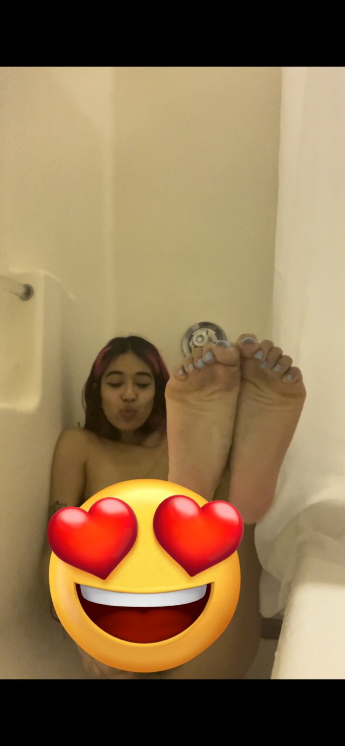 Latina that loves her Vibrator #TrCwz1MT