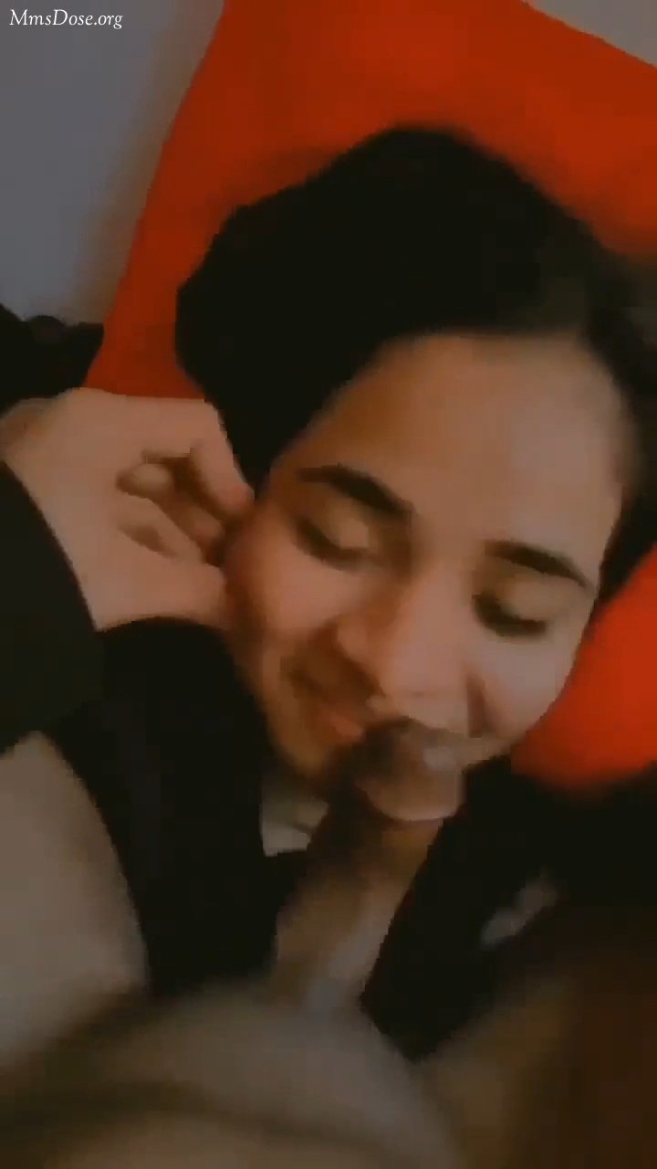 Teen girl blowjob Indian teen girl get first time blowjob - Porn - EroMe