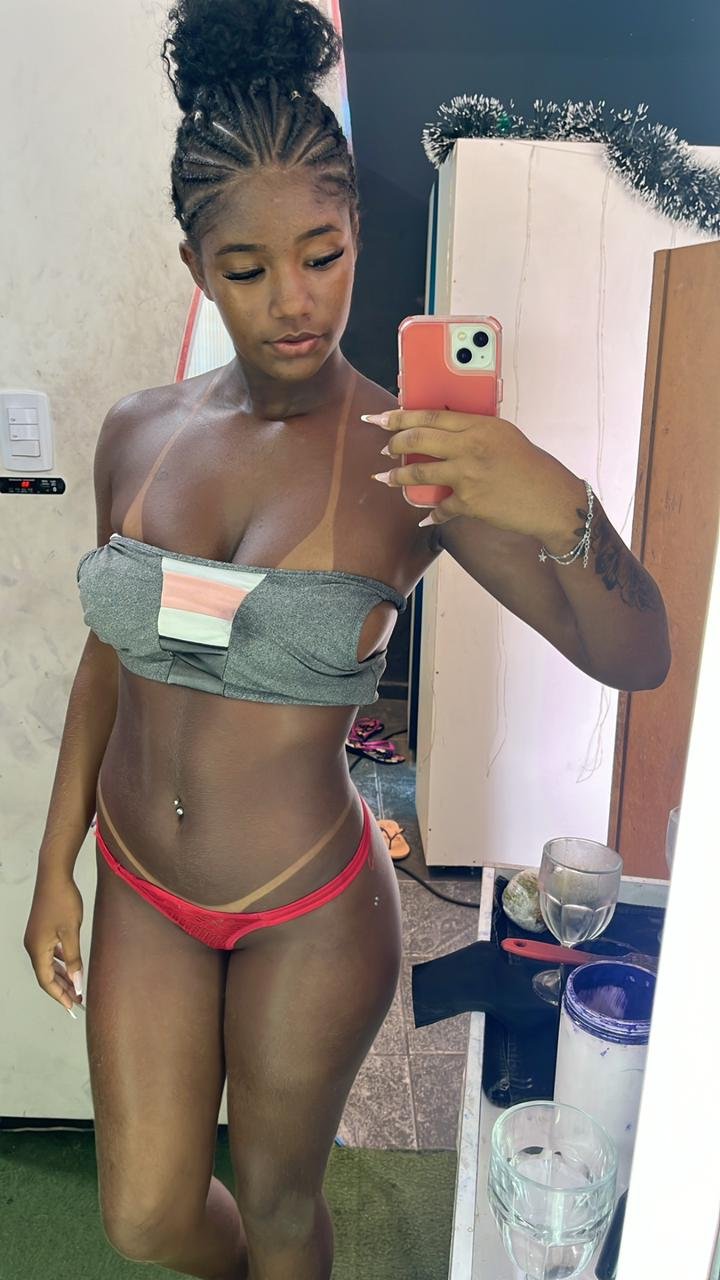 Novinha pretinha gostosa rabuda da favela #sjFkqb7a