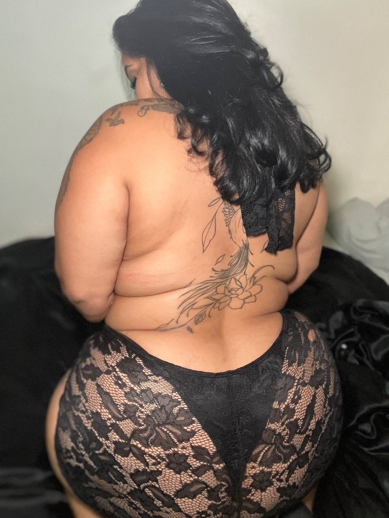 Thick Dominican #xVRwi1RL